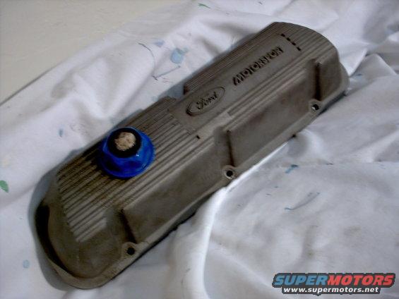 Ford Motorsport valve cover with blue oil cap