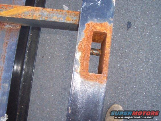 side steak pockets.
There is also a 3/4" cold rolled pin welded inside each steal pocket. This serves as a place to hook a rachet strap, or other tie down, for light loads. The steak pockets have no bottom, otherwise rain water would pool in there