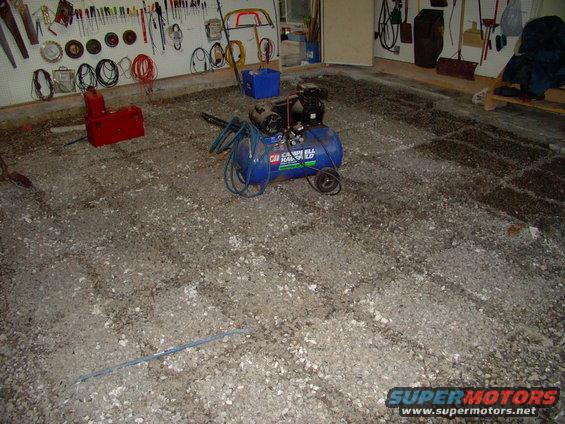 img_0454.jpg Day two has most of the concrete gone. One load, maybe, left.