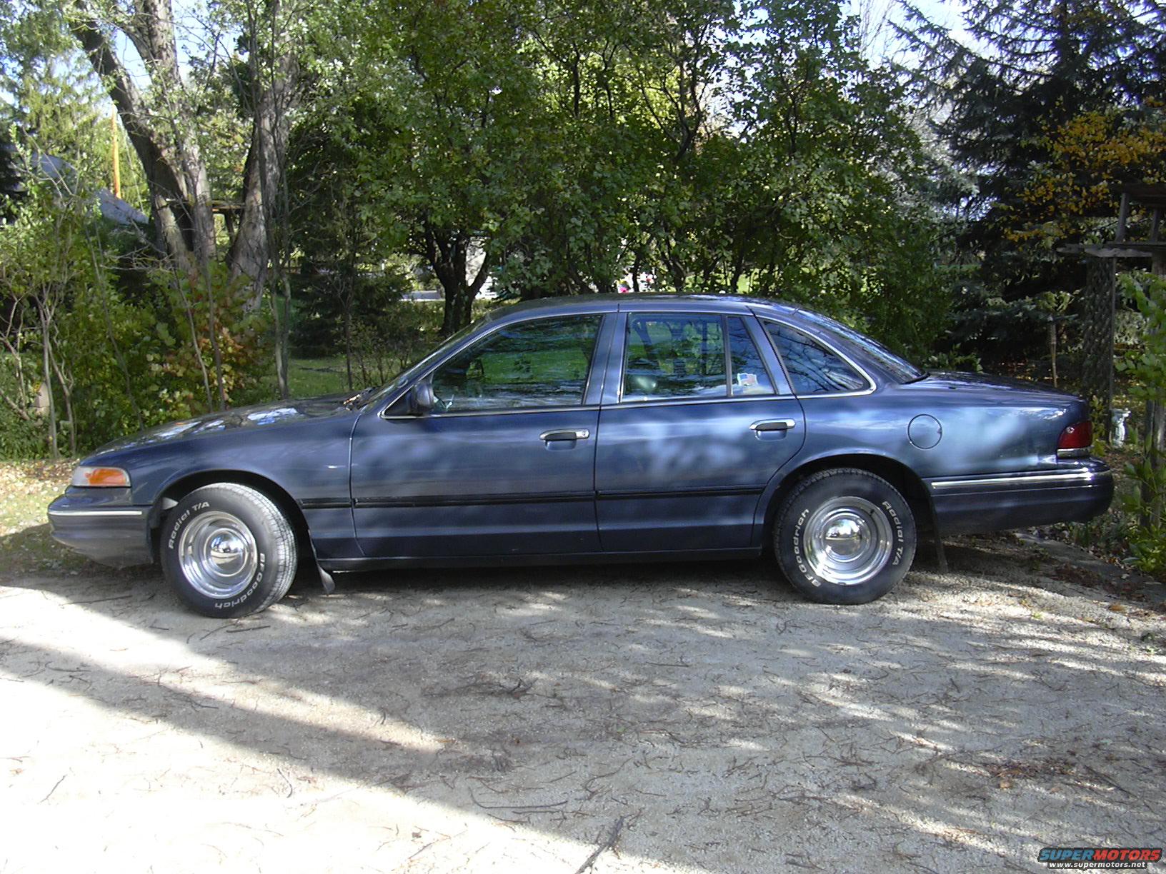 1996 Ford Crown Victoria “vikki”