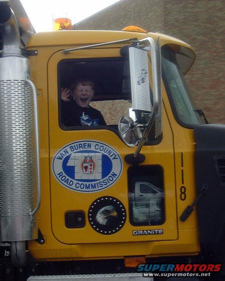 chase-on-parade-truck-inside.jpg 