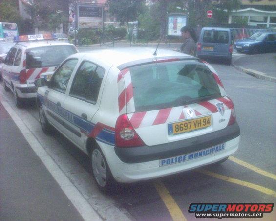 nogent-clio.jpg city of Nogent sur Marne/France Renault Clio III