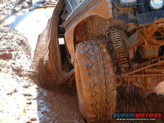 dscf0030.jpg Givin 'er hell.