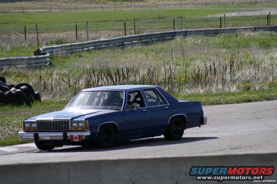 photogcreditimg_1298.jpg Braking hard into turn 9 at 105mph