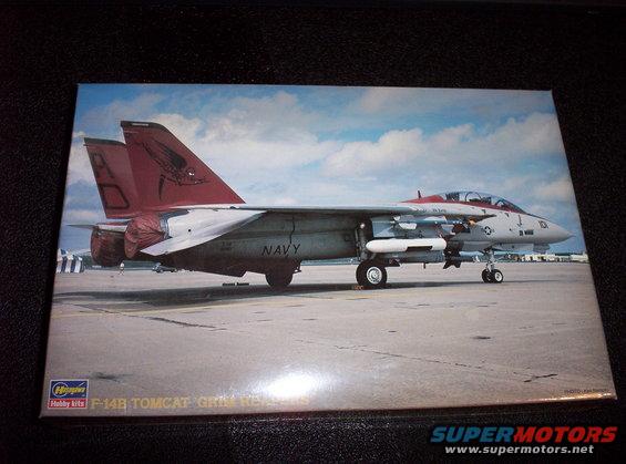 F-14B Tomcat model kit box with a side view of a gray and red fighter jet on tarmac