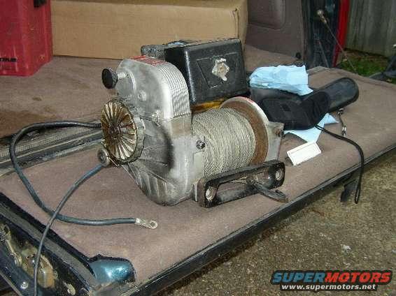 winch_for_74_bronco_003.jpg 