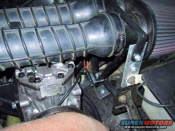 york_5.jpg The fipk brackets I had to fab to make the York work.