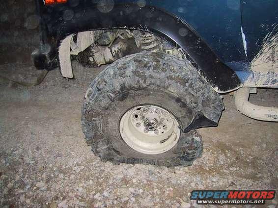 alexs_tire_carnage_2.jpg Alex's tire carnage---It's only a $300 new tire.