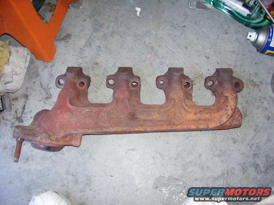 picture-112.jpg Passangerside Exhaust manifold 351W 1996