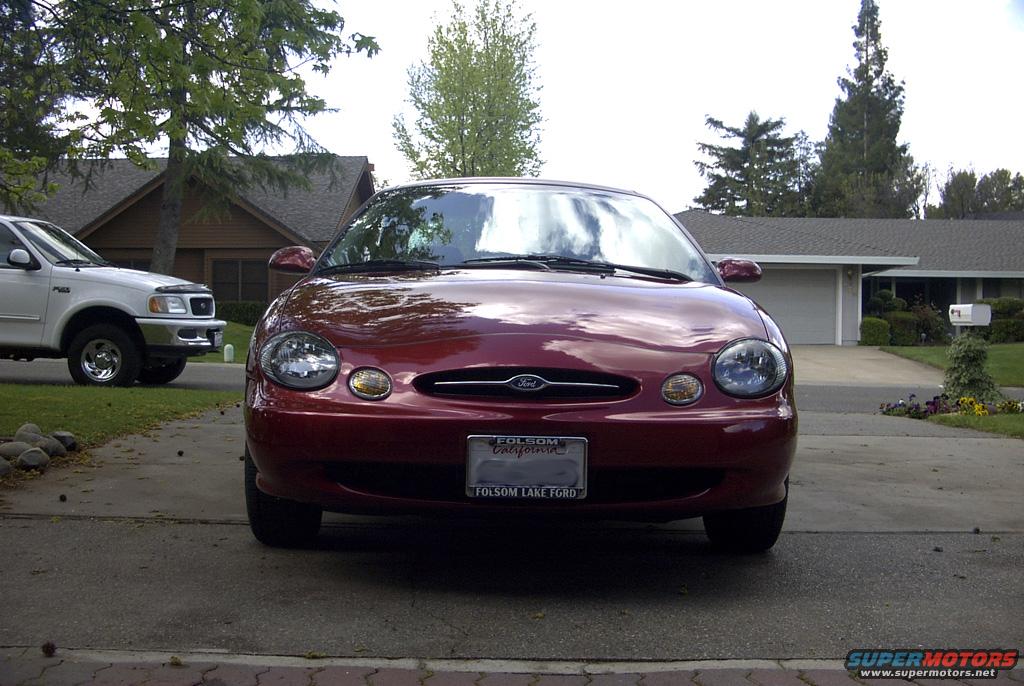 1999 Ford Taurus photo