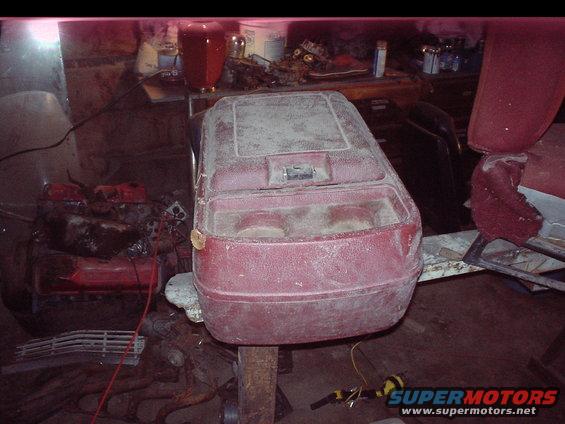 dsc00111.jpg red center console