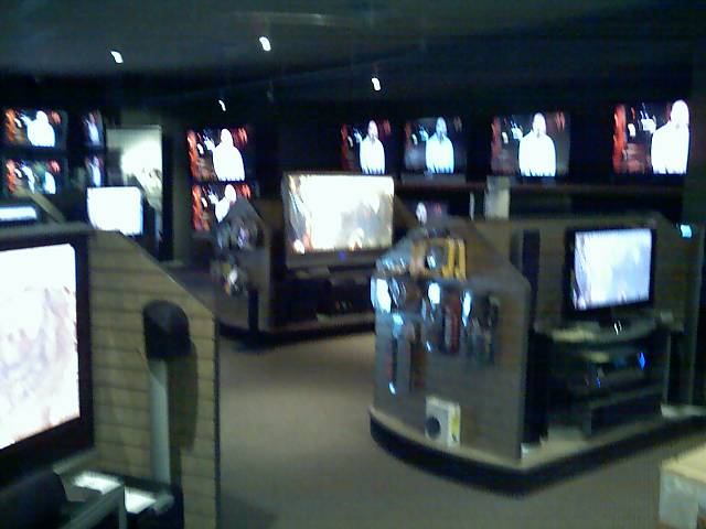 111606_16581.jpg Showroom floor.