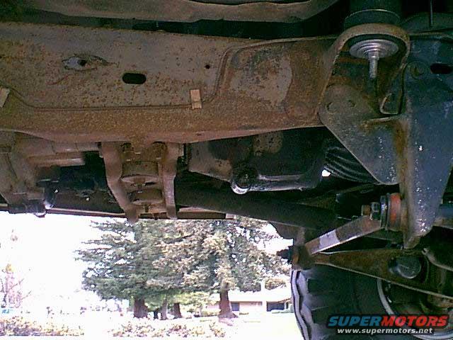 side4.jpg here are the stock arms with the 4" radius arm drop mounts.