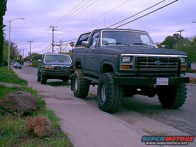 2broncos2.jpg here is a front view of our and bruces bronco