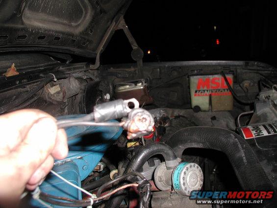 truck-011.jpg the old jacked up connectors