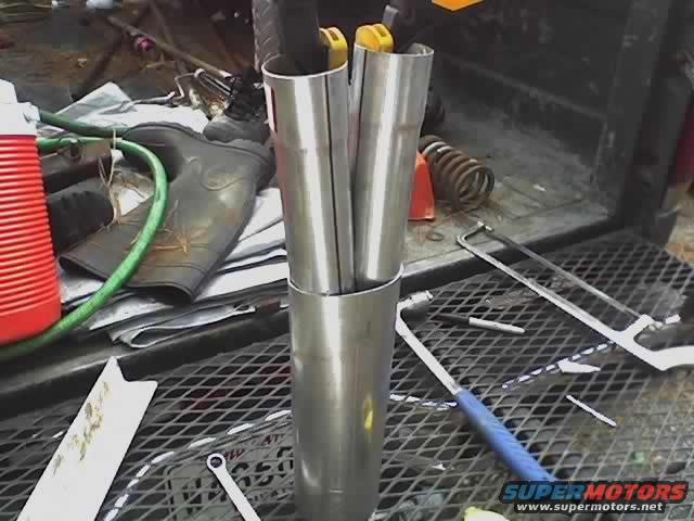 092206_1633.jpg collector for exhaust..... complete