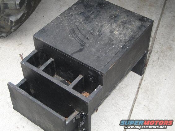 img_07991.jpg Here is my 'custom' center console I built with MDF board.  