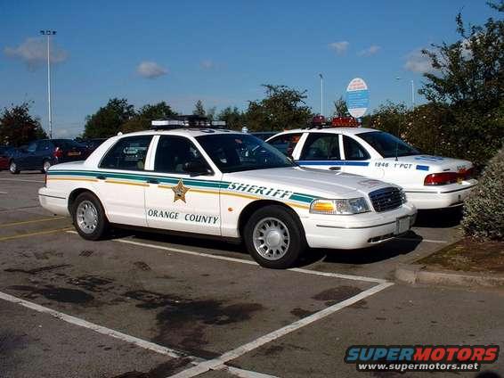 dscf0004.jpg Yet another shot of the 2000 Crown Vic.