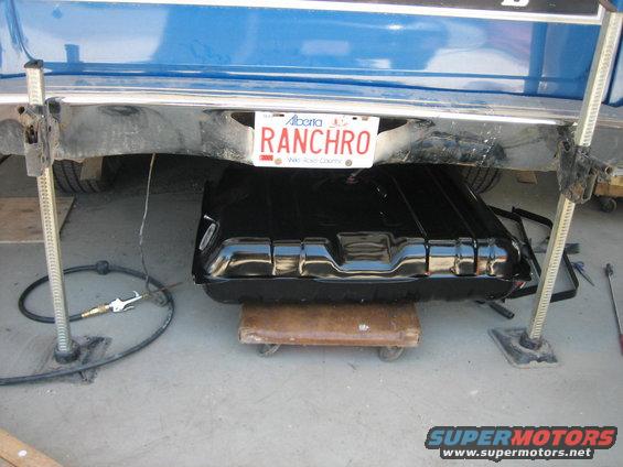new-gas-tank.jpg 