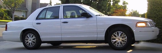 2003 Ford Crown Victoria side profile