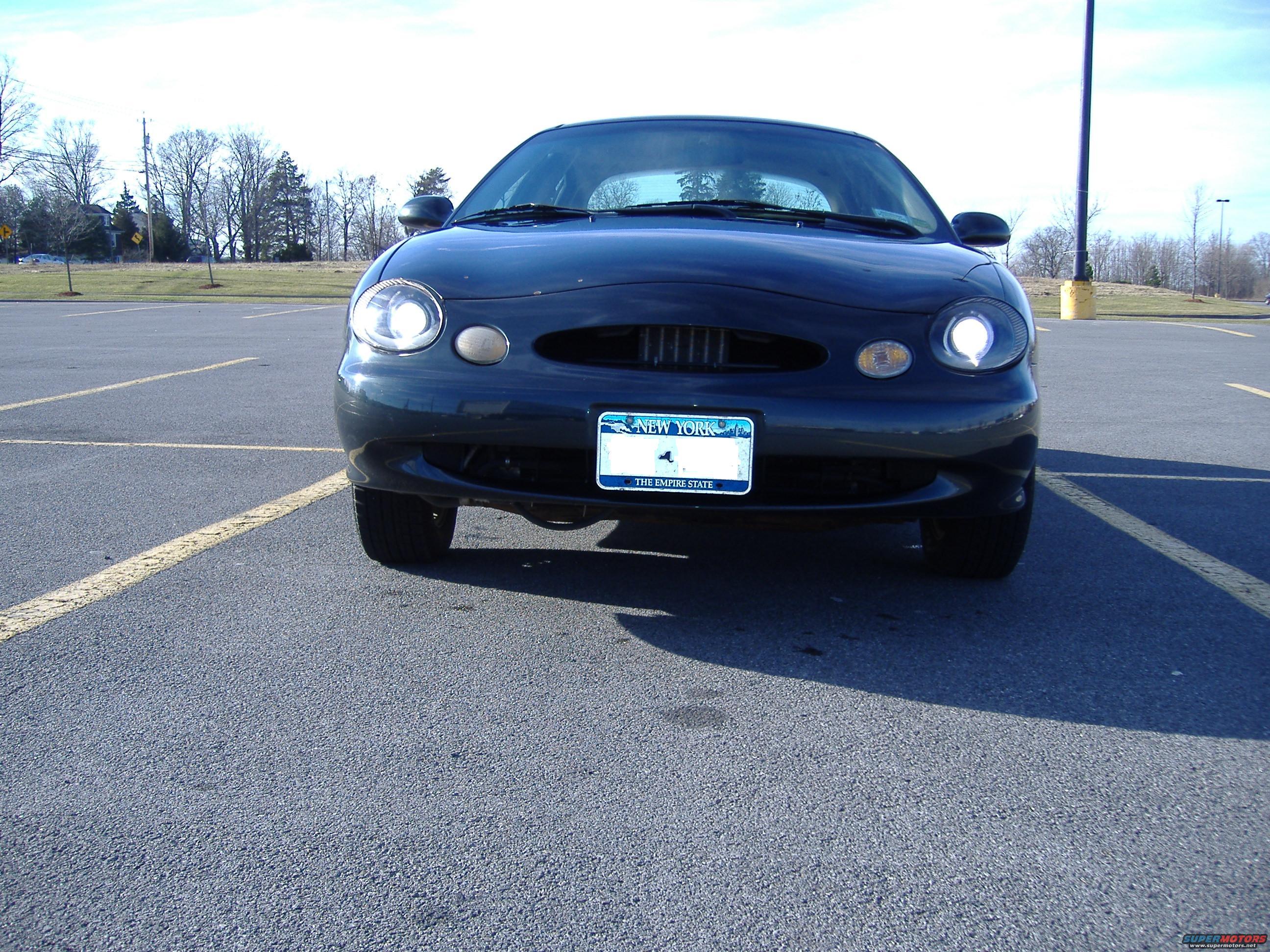 1998 Ford Taurus photo