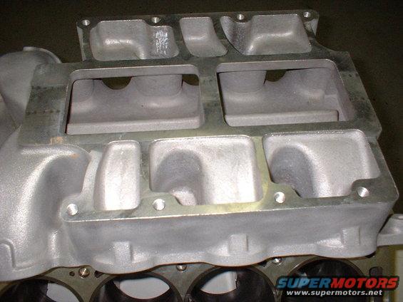 Aluminum intake manifold with eight ports