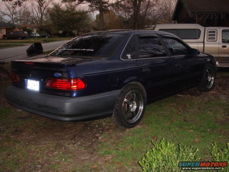 1993 Ford Taurus photo