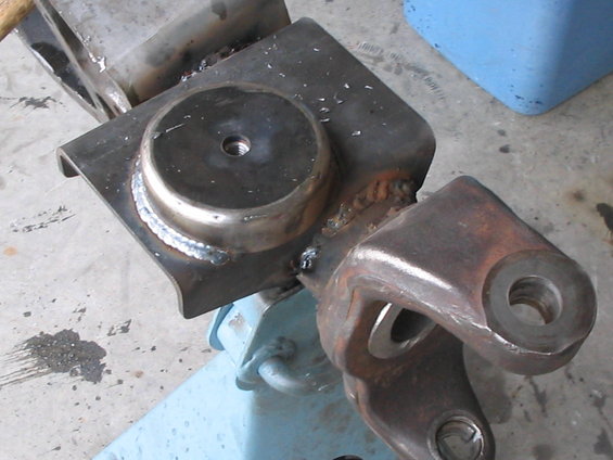 Welded metal suspension component on a blue jack