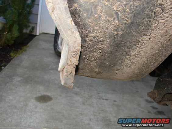 rubbing-issues-004.jpg Driver side rear rubbing issue