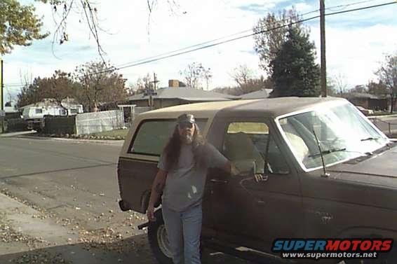 1980 Ford Bronco, 3/4 front view, brown