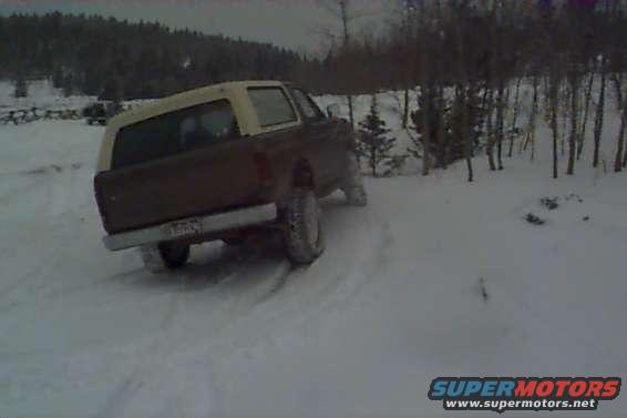 snow04.jpg Here's my '80 TTB trying to flex.