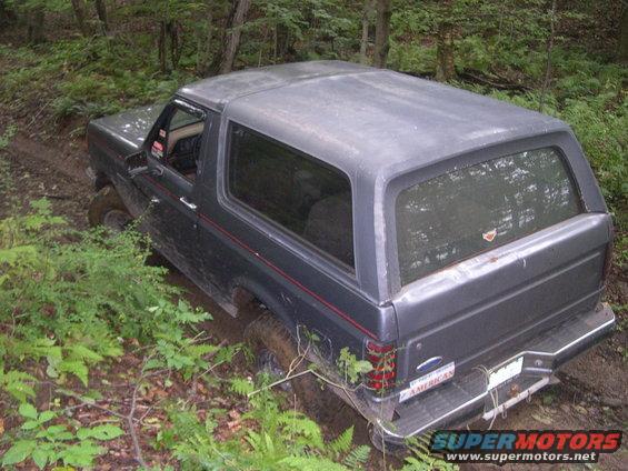 1989 Ford Bronco 3q-front view, dark gray, off-roading
