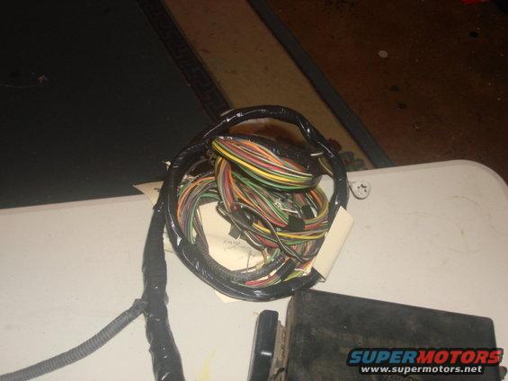 engine-harness7.jpg this wires goto the front of the engine compartment. 