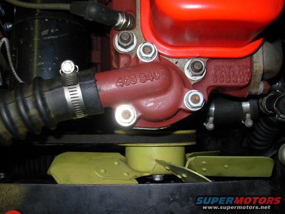 23fan.jpg This is looking straight down the Front of the engine.