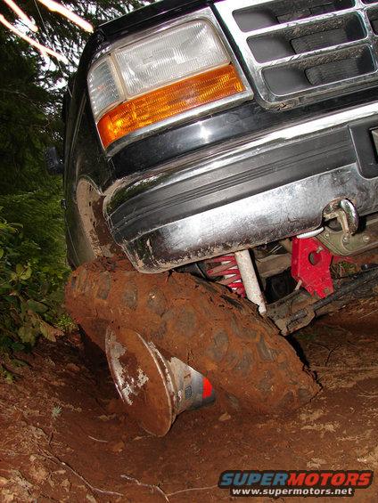 1996 Ford Bronco front quarter view, stuck in mud