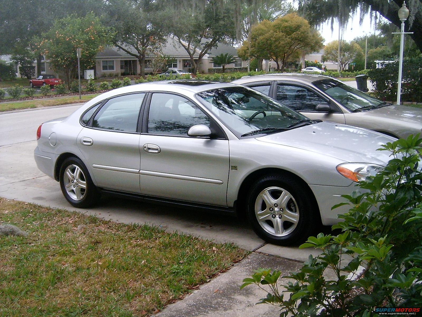 2002 Ford Taurus