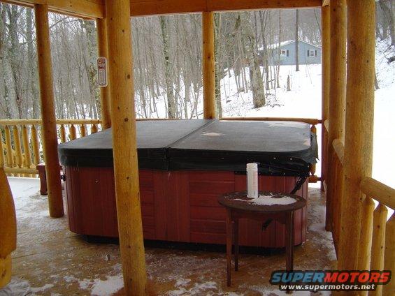 hot-tub.jpg 
