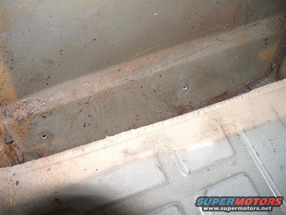 hpim3595-(large).jpg Trunk