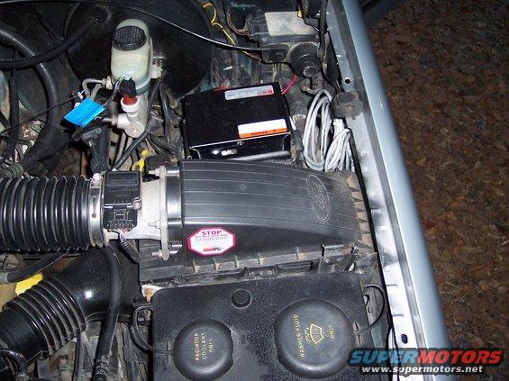 100_0823.jpg K&N air filter and power supply for the strobe lights