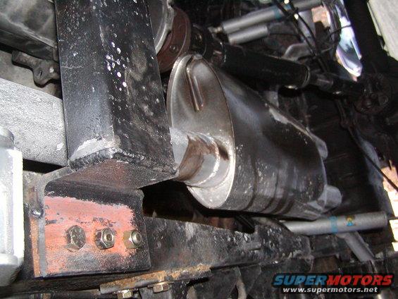 Exhaust muffler and suspension components