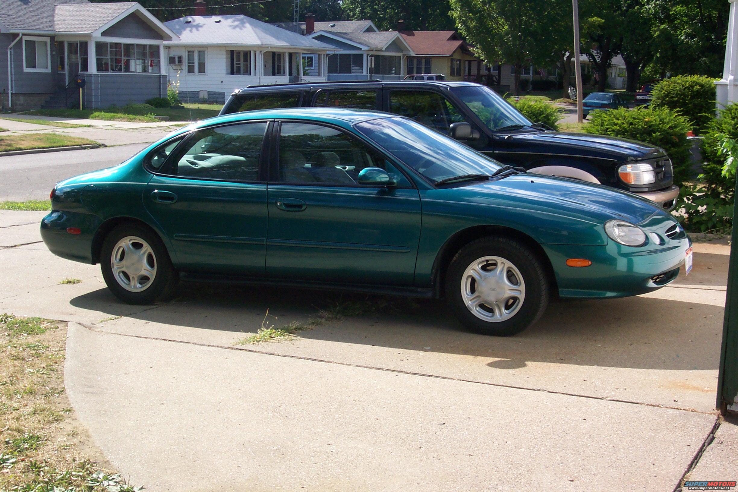 1998 Ford Taurus