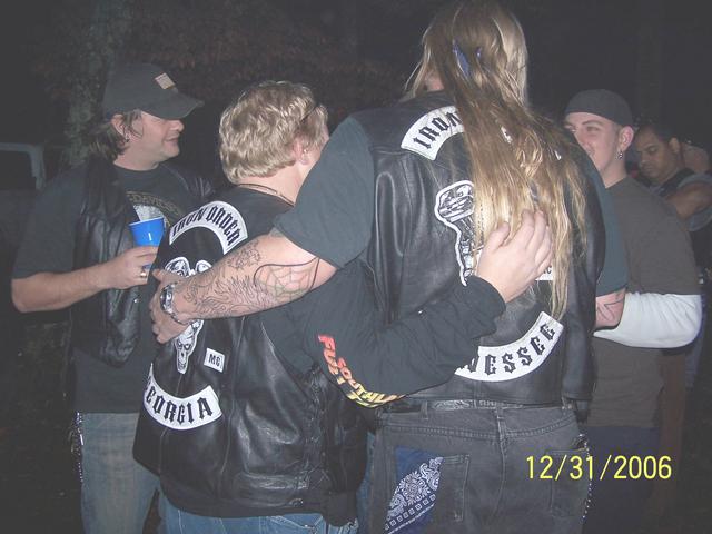 100_1447.jpg Dutchy,  Garrett, Lucky, JoJo, and Moe.