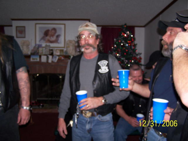 100_1458.jpg Paul...the "Gangsta"!