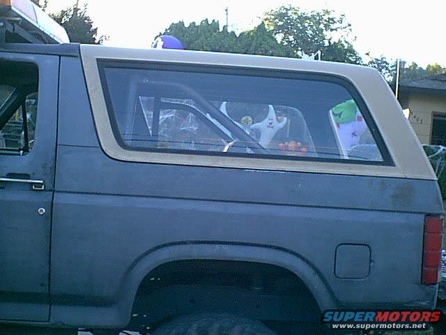 broncotopnotint2.jpg here is the drivers side.