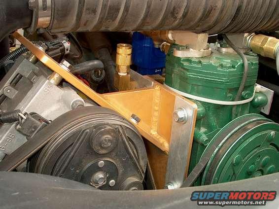 im000011.jpg Front view of York, with aluminum bracket for PS protector going down, and one in the back for air manifold.