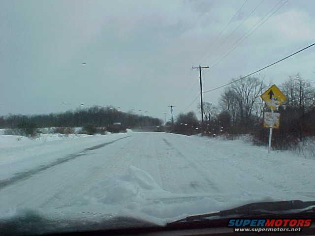 OH43 between the S-turns, notice sign warning of the oncoming turn