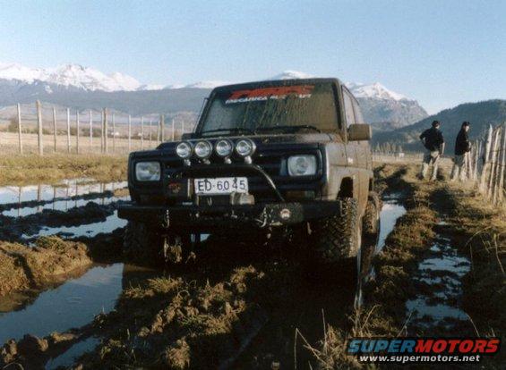 rocky-cansado.jpg Rocky in the mud !