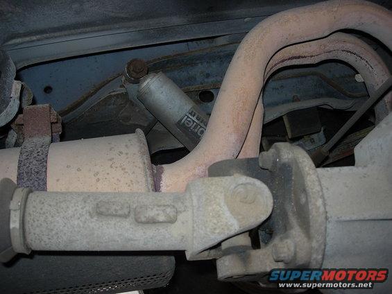 Exhaust pipes and shock absorber with 'Gabriel' label