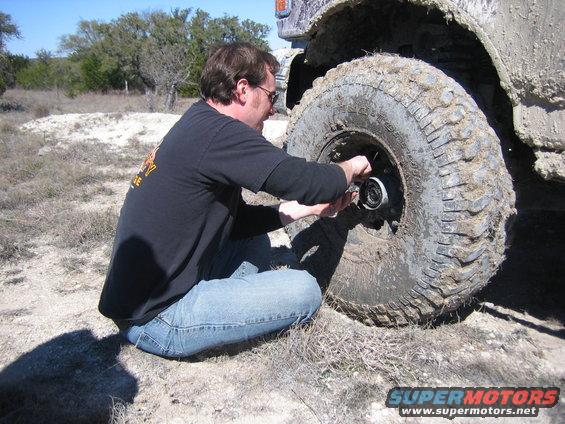 img_2962.jpg fixing hubs
