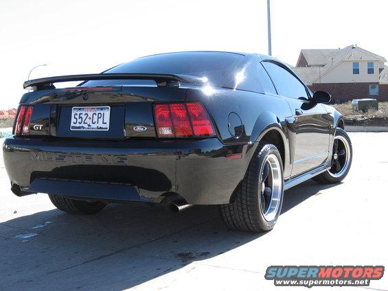 2003-mustang-gt-001.jpg 